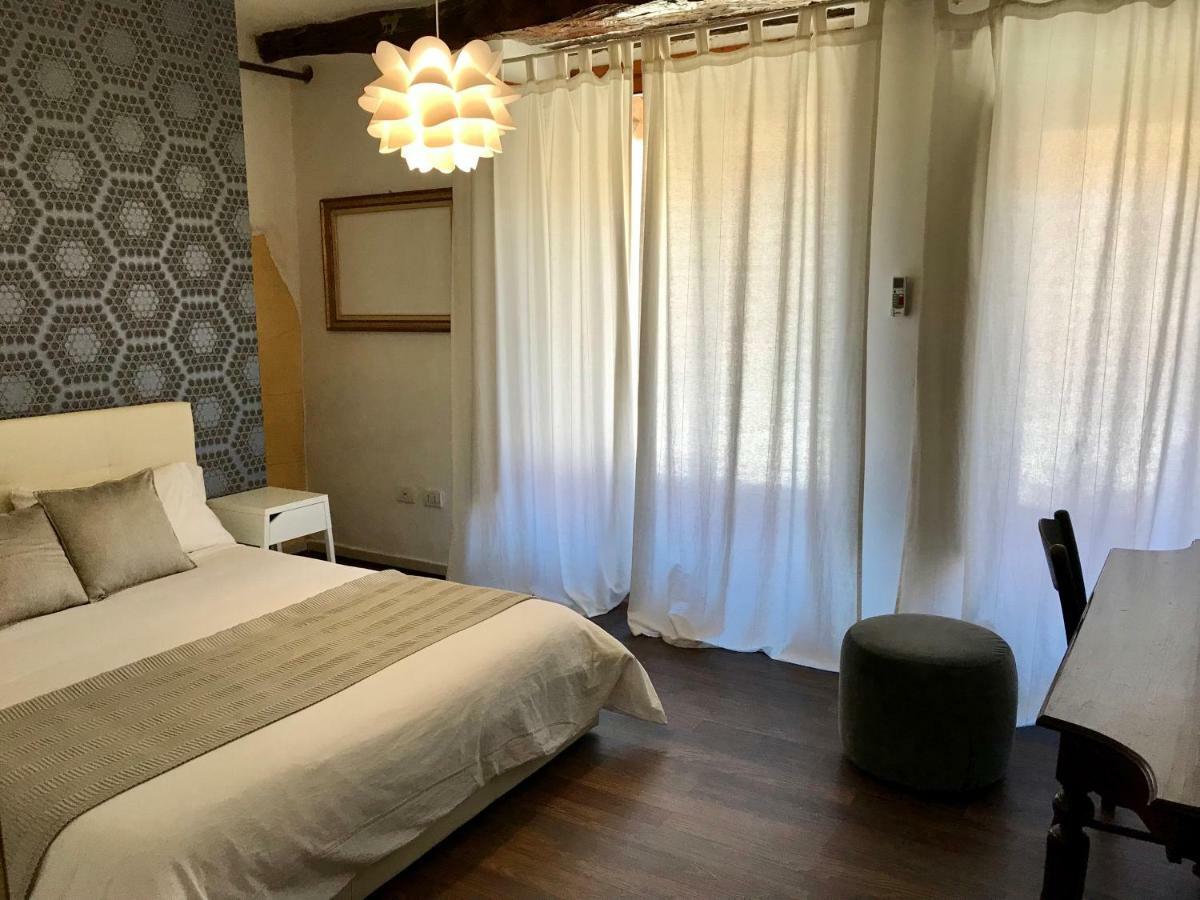 The Heart Of Cagliari, Cozy 2 Bedroom Apartment Extérieur photo